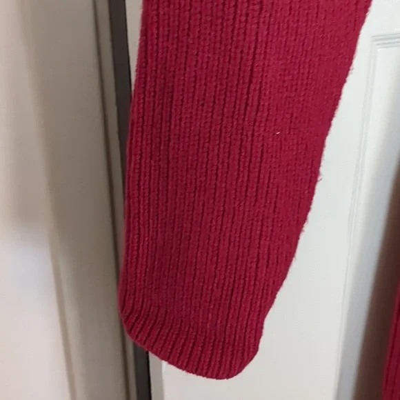 Express Midi Sweater Dress - Picture 10 of 14